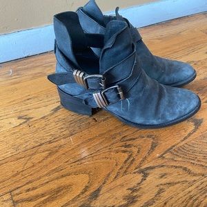 Steve Madden western inspired booties